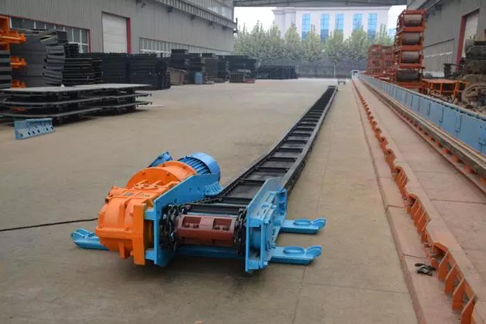 刮板運(yùn)輸機(jī) 刮板運(yùn)輸機(jī)