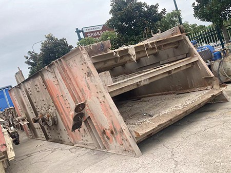 二手振動篩破碎機 二手振動篩破碎機