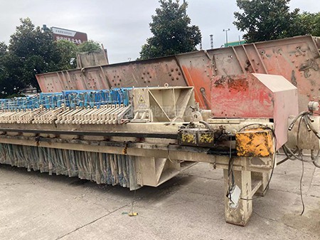 二手振動篩破碎機 二手振動篩破碎機